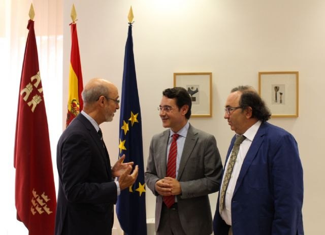 La Comunidad participa en la formación de 40 alumnos del Máster en Prevención de Riesgos Laborales que imparten las universidades públicas - 2, Foto 2