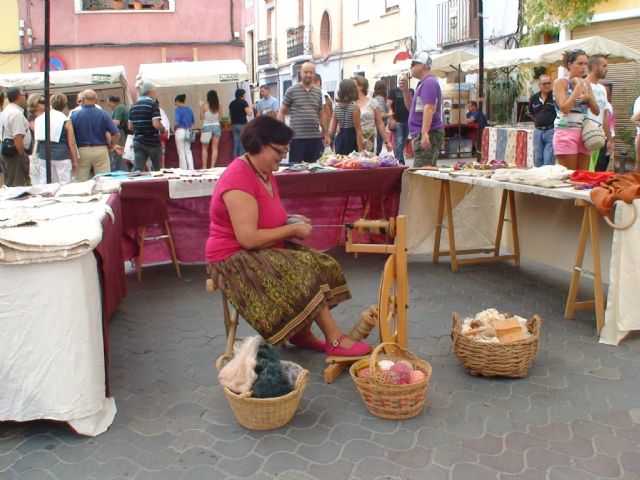 En septiembre El Zacatín dedica la demostración artesanal al hilado y el encaje de bolillos - 1, Foto 1