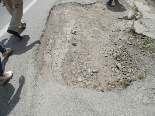 El Grupo Socialista denuncia el completo abandono de las carreteras de Cabezo de Torres - 2, Foto 2