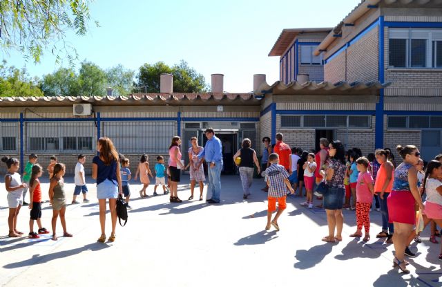 Un total de 349 alumnos se incorporan por primera vez al sistema educativo en Águilas - 2, Foto 2
