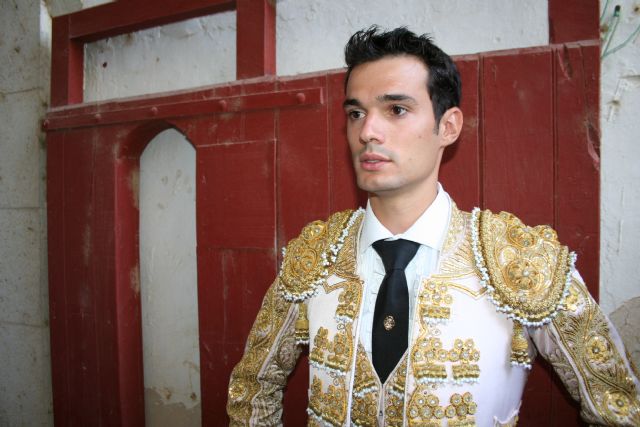 El ceheginero Antonio Puerta triunfa en la corrida del día de la Virgen de las Maravillas - 3, Foto 3