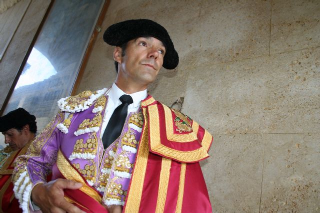 El ceheginero Antonio Puerta triunfa en la corrida del día de la Virgen de las Maravillas - 5, Foto 5