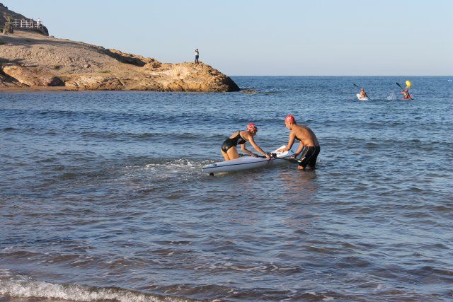 Medio centenar de agentes de toda España compiten en aguas de la Playa de la Reya, Foto 5