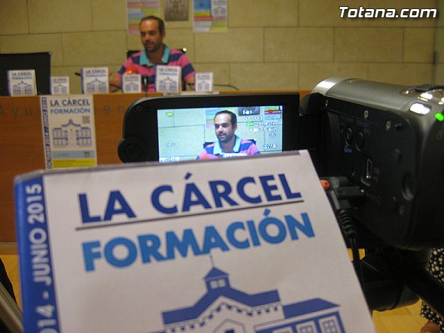 Cerca de 40 cursos y talleres componen el programa de La Cárcel-Formación para este curso 2014-2015, Foto 1