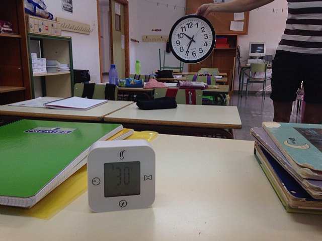 Denuncian que las altas temperaturas impiden el normal desarrollo de la actividad lectiva en los centros escolares, Foto 2