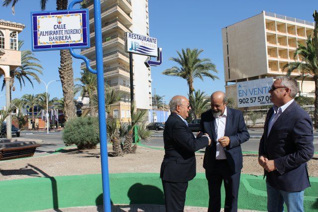 Inaugurada la calle en homenaje al Almirante Antonio Moreno Barber, Foto 1