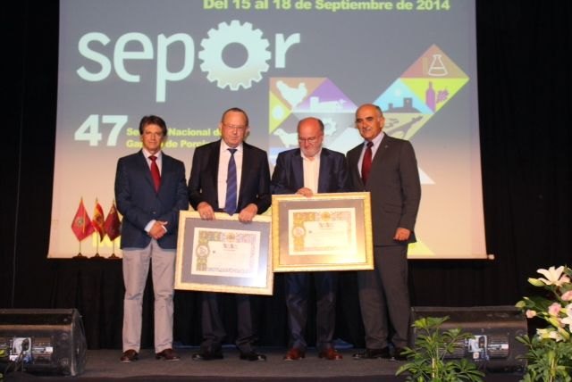 Garre afirma que el Gobierno regional mantiene su apuesta por un sector ganadero fuerte y competitivo - 2, Foto 2