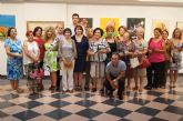 Autoridades municipales asisten a la inauguración de la muestra de pintura 