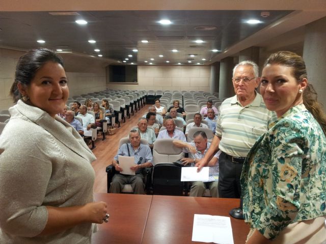 Humor, canción española, ballet y acceso libre a Feramur, entre las actividades del Día del Mayor en la Feria de Lorca - 1, Foto 1