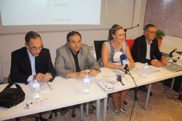 Inaugurado el curso sobre tratamiento psicosocial de las adicciones en Casa Valderas - 1, Foto 1