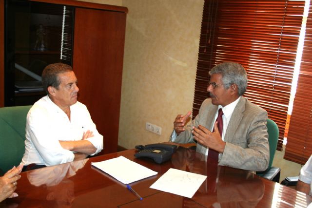 El ministro de Salud Pública de la República Árabe Saharaui visita al alcalde - 3, Foto 3