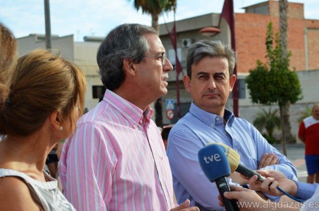 Los estudiantes del IES Villa de Alguazas reciben el nuevo curso con la visita del Secretario General de la Consejería de Educación - 4, Foto 4