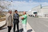 Juan Carlos Ruiz visita el polgono industrial de Albudeite