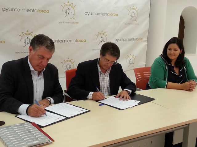 Ayuntamiento y Huertas Automoción firman un convenio de patrocinio por el importe de 2.500 euros para financiar diversos eventos de la feria - 1, Foto 1