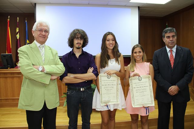 Entrega de premios a los mejores alumnos de Medicina de la UCAM - 1, Foto 1