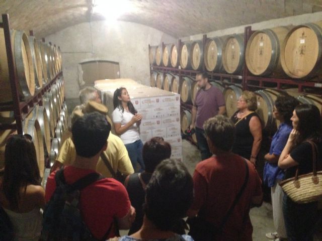 Cehegín divulga su riqueza vitivinícola con rutas guiadas por bodegas y la Escuela del Vino - 2, Foto 2