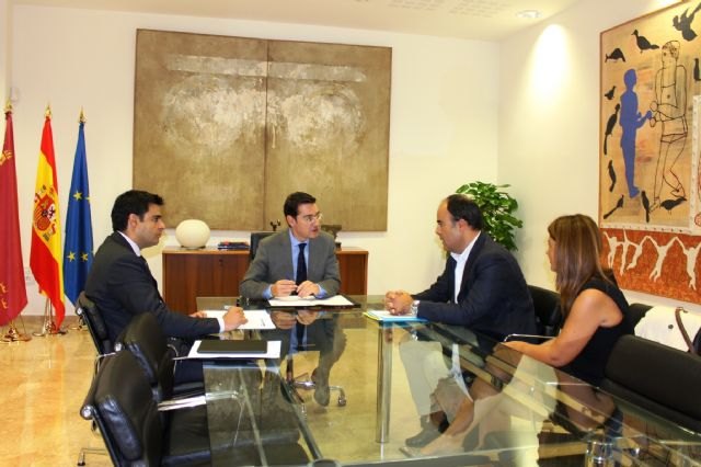 Dos de cada tres jóvenes que disfrutan de una beca para el empleo del SEF consiguen un contrato laboral - 1, Foto 1