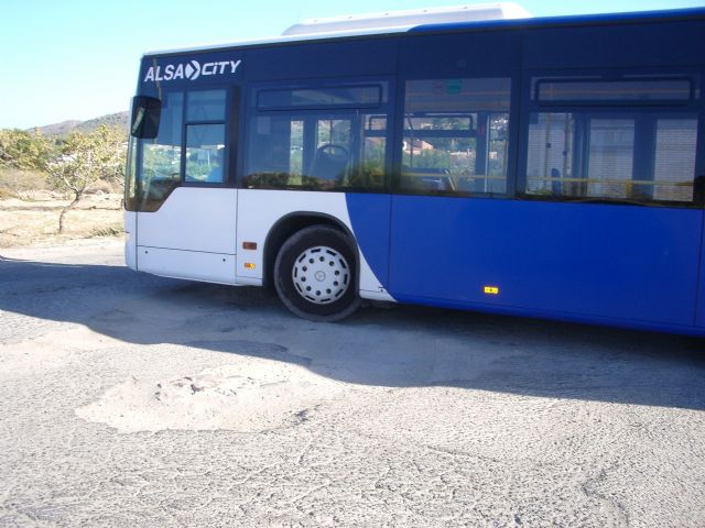 MC exige una parada de autobús para los vecinos de Casas del Pino - 1, Foto 1