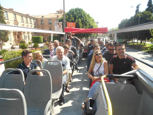 El autobús turístico ya circula por Murcia - 3, Foto 3
