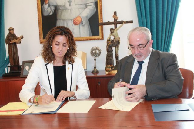 El Ayuntamiento de Archena firma un convenio con la UCAM para el desarrollo económico y social del municipio - 1, Foto 1