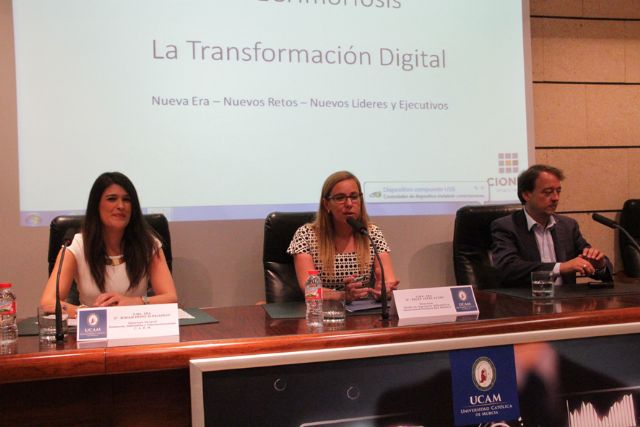 Los alumnos podrán accede a becas para cursar estos estudios de postgrado - 1, Foto 1