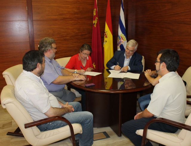 El Ayuntamiento de Jumilla renueva el convenio con Cáritas Jumilla para el ejercicio 2014. - 2, Foto 2