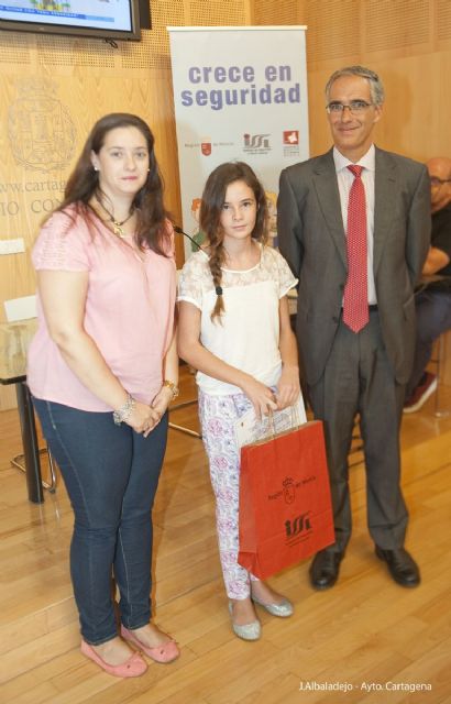 Los ganadores del concurso Crece en Seguridad reciben sus premios - 1, Foto 1