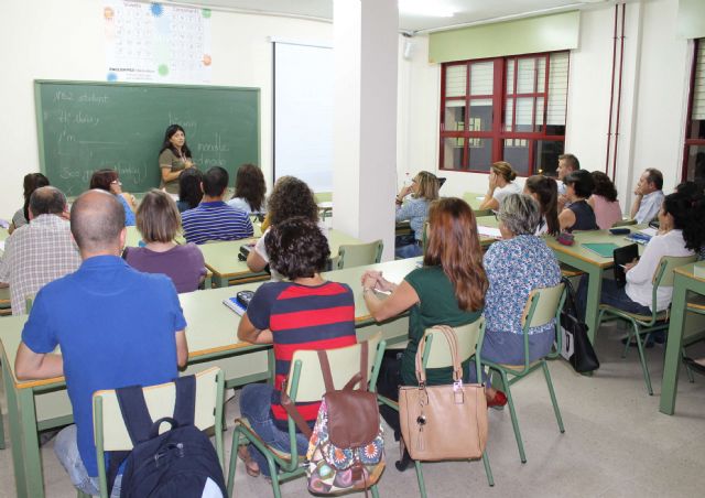 La Escuela Oficial de Idiomas arranca el nuevo curso en Jumilla - 2, Foto 2