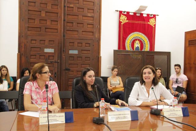 La directora de los Miembros Afiliados de la OMT, Yolanda Perdomo, imparte una conferencia con motivo del Día Mundial del Turismo - 2, Foto 2
