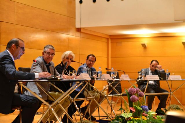 Cámara advierte de la necesidad de garantizar la seguridad de los ciclistas para fomentar el uso de las bicicletas en las ciudades - 1, Foto 1