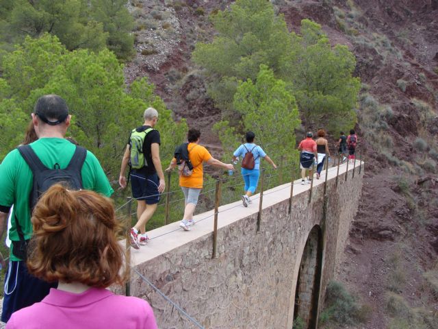 340 personas ascienden hasta el Cejo con la Ruta Senderista de los Juegos Deportivos del Guadalentín - 3, Foto 3
