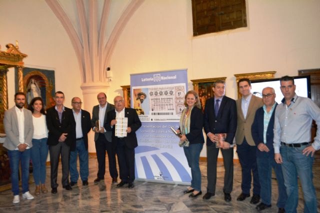 Cultura presenta el décimo de Lotería Nacional que tiene al Santo Cristo del Consuelo de Cieza como protagonista - 1, Foto 1