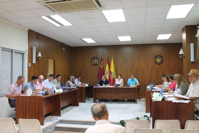El pleno municipal de Archena aprueba con los votos a favor del PP la bajada de  impuestos y tasas de la contribución, la basura y el sello del coche - 1, Foto 1