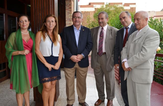 El alcalde de Águilas visita la residencia de pensionistas ferroviarios con motivo del 'Día del Residente' - 2, Foto 2