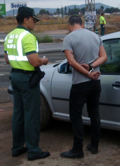 La Guardia Civil detiene al conductor de un turismo por circular en sentido contrario más de 3 kilómetros - 3, Foto 3