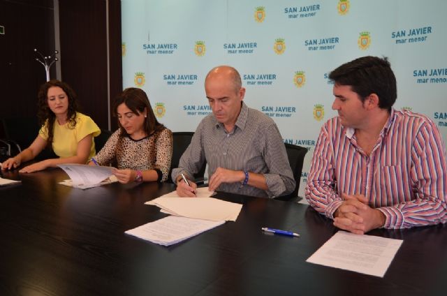 San Javier renueva convenios con Proyecto Abraham y Reinicia - 1, Foto 1