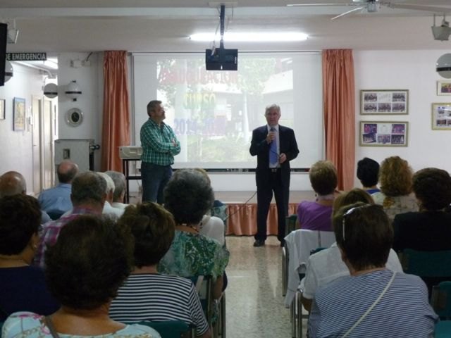 Política Social anima a los mayores a adoptar hábitos de vida sanos con motivo del Día Internacional de las Personas Mayores - 1, Foto 1