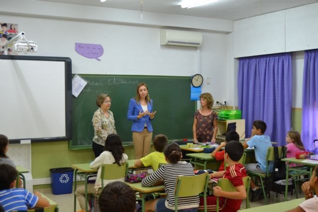 Educación colabora con el Colegio de Ópticos Optometristas para concienciar a los escolares sobre la importancia de la salud visual - 1, Foto 1
