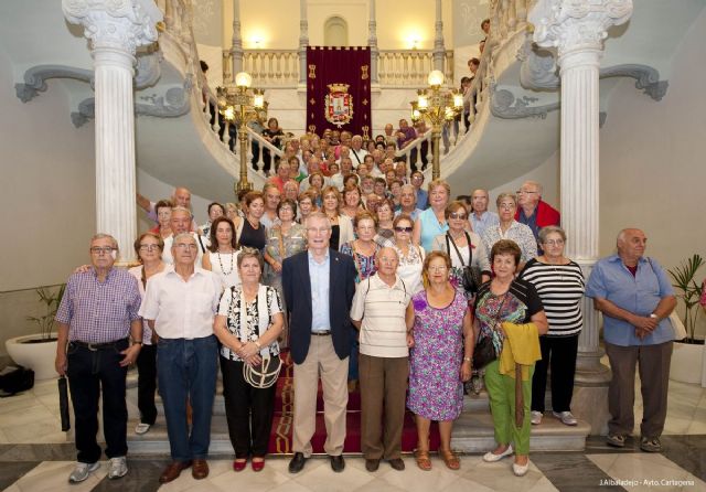 La alcaldesa da la bienvenida a los mayores de Novelda - 4, Foto 4