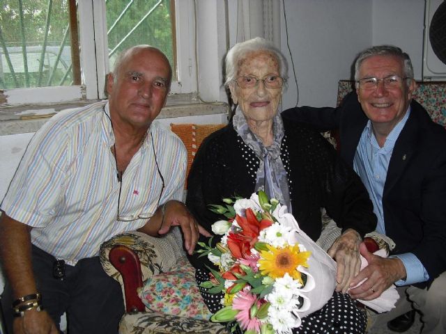 El concejal de Atención Social visita a las centenarias Teresa y Anacleta - 2, Foto 2