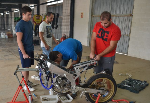 Estudiantes de la UPCT participan este fin de semana en Alcañiz en la competición internacional MotoStudent - 1, Foto 1