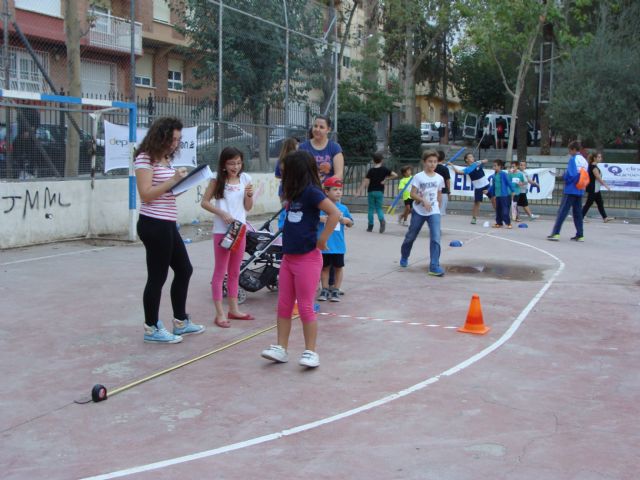86 niños y niñas juegan al atletismo en La Viña con los Juegos Deportivos del Guadalentín - 1, Foto 1