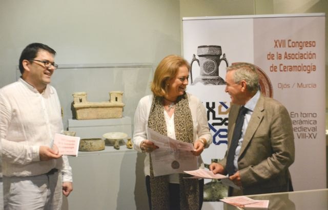 Casi un centenar de expertos en ceramología y arqueología analizan en Ojós la cerámica medieval de los siglos VIII al XV - 1, Foto 1