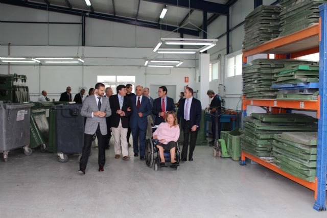 Garre reafirma el compromiso del Gobierno regional con la integración laboral estable de las personas con discapacidad - 2, Foto 2