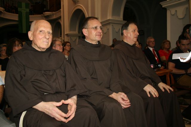 El franciscano Antonio Vidal recibe el cariño del pueblo de Cehegín - 4, Foto 4