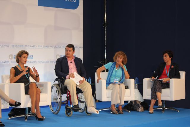 Severa González aboga por un crecimiento económico en perfecta consonancia con el medio ambiente - 1, Foto 1