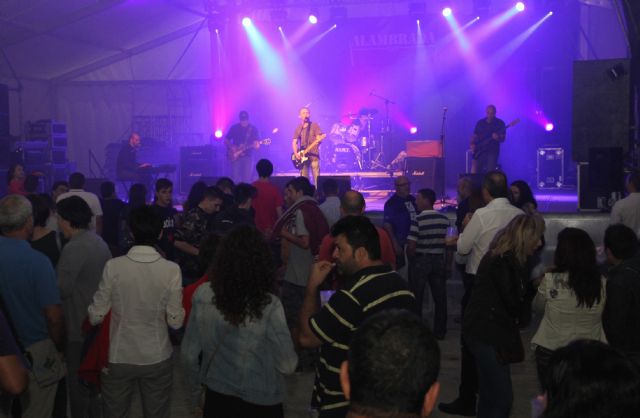 Los grupos locales de Puerto Lumbreras abrieron la Carpa Joven de las Fiestas Patronales - 1, Foto 1