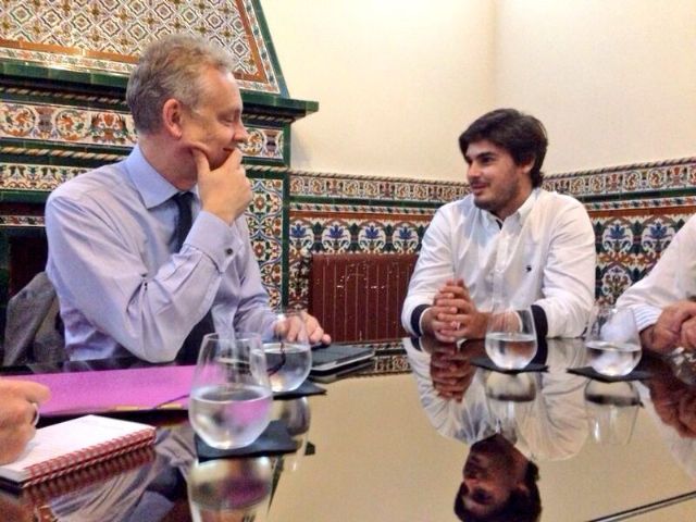 NNGG se reúne con el Embajador de Reino Unido para hablar de Europa, de bilingüismo y del fomento del emprendimiento - 2, Foto 2