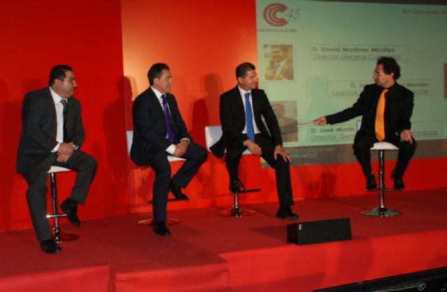 Grupo Caliche apuesta por las energías limpias con la compra de camiones eléctricos para reforzar su división de transporte - 1, Foto 1