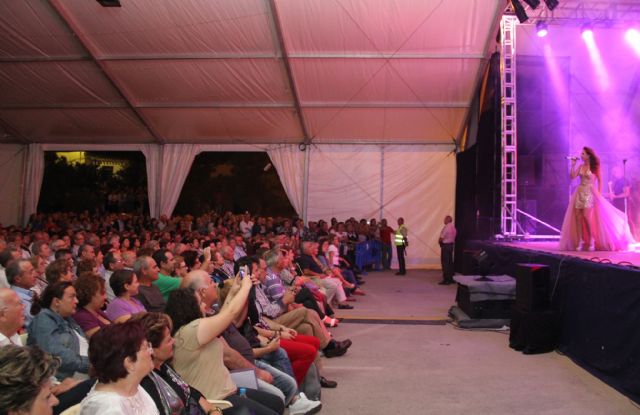 Pastora Soler deleitó con su voz a más de 4.000 personas en las Fiestas Patronales de Puerto Lumbreras - 1, Foto 1